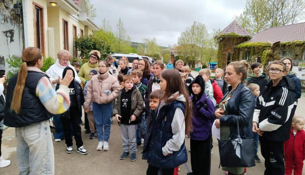 В Новороссийске для детей участников СВО организовали увлекательную программу на выходные дни